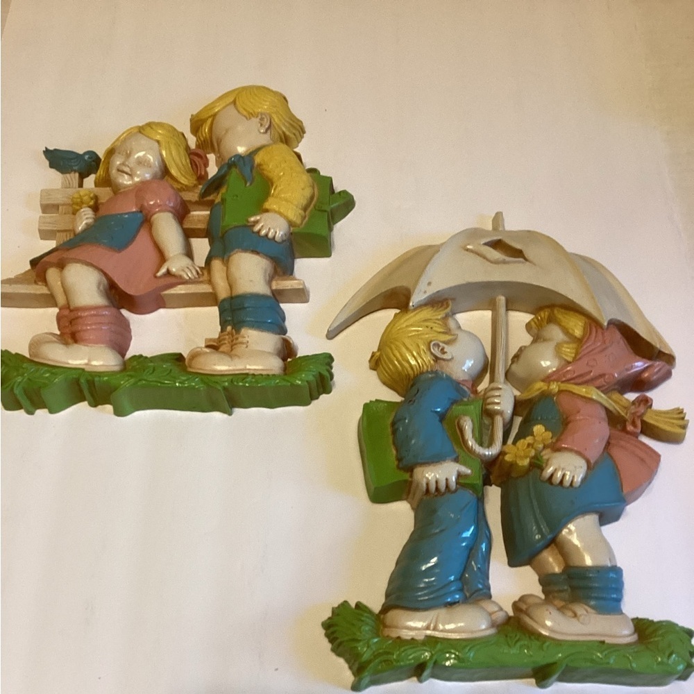 Vintage Children’s Room Decor Wall plaques Still New